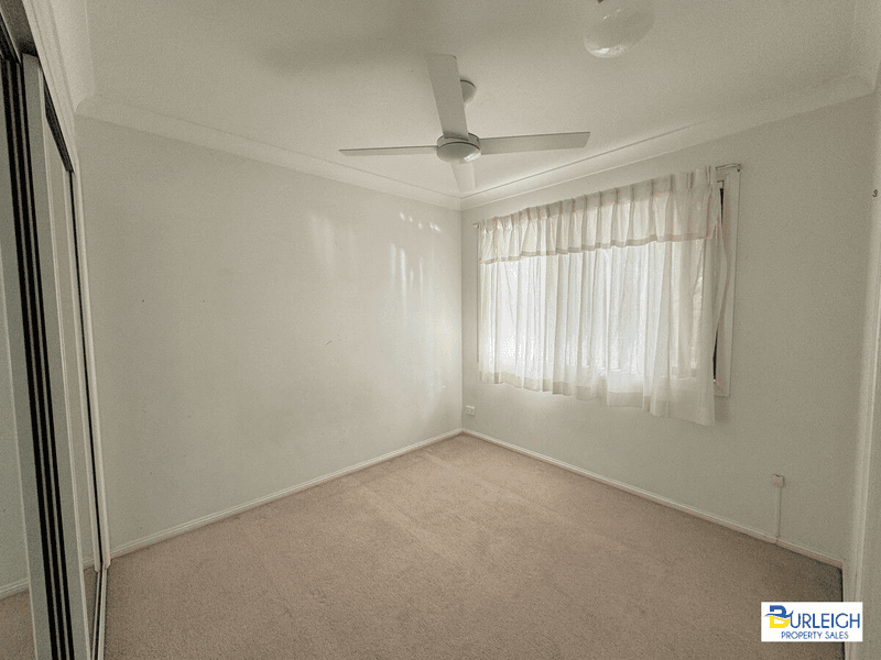 6/11 Tenth Avenue, PALM BEACH, QLD 4221