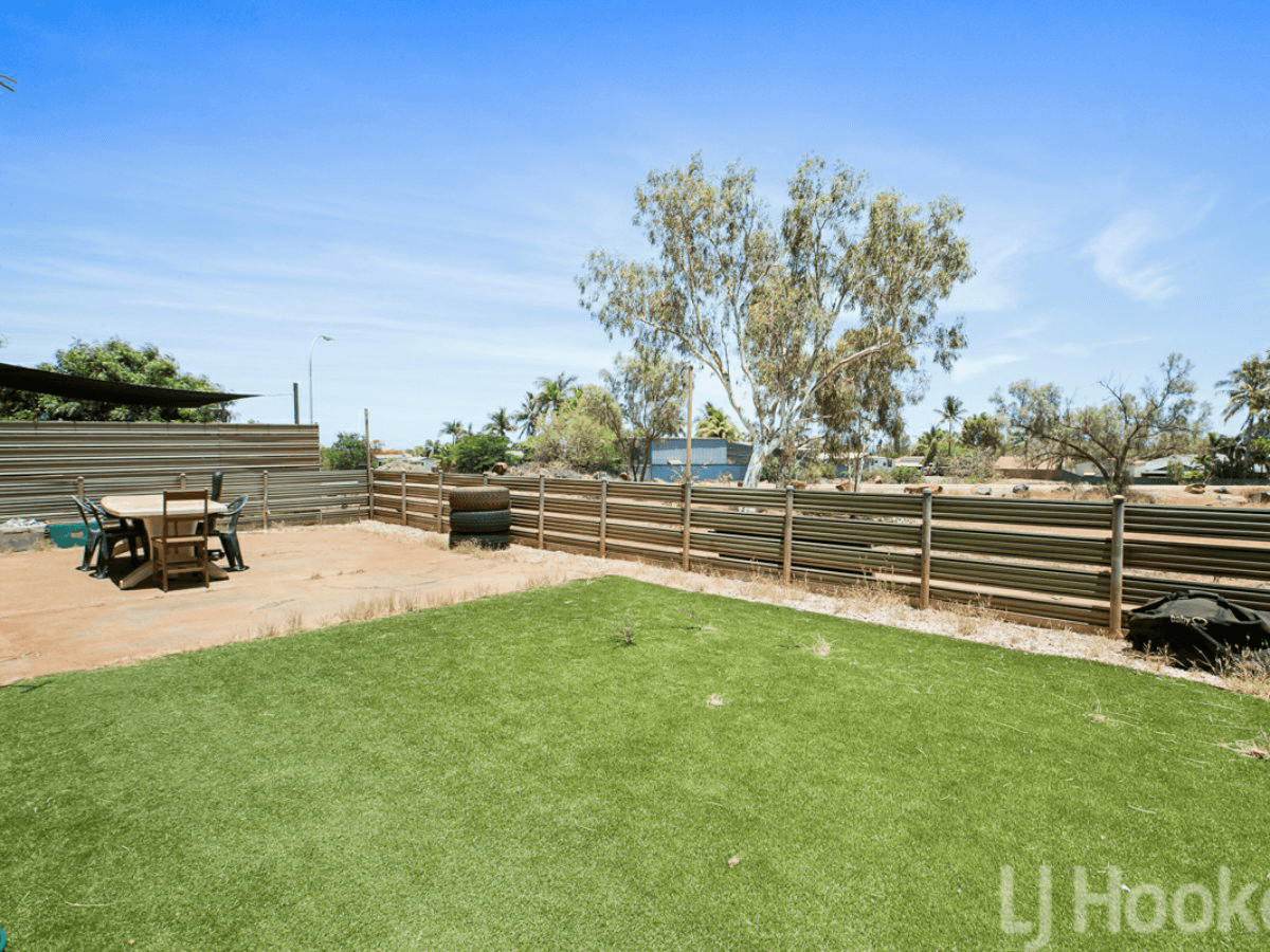 2/21 Hill Road, DAMPIER, WA 6713