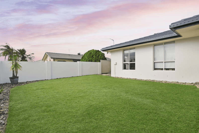 14 Shearwater Street, BURLEIGH WATERS, QLD 4220