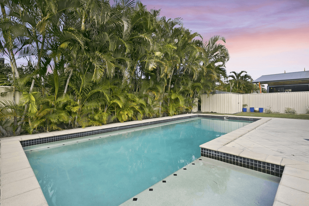 14 Shearwater Street, BURLEIGH WATERS, QLD 4220