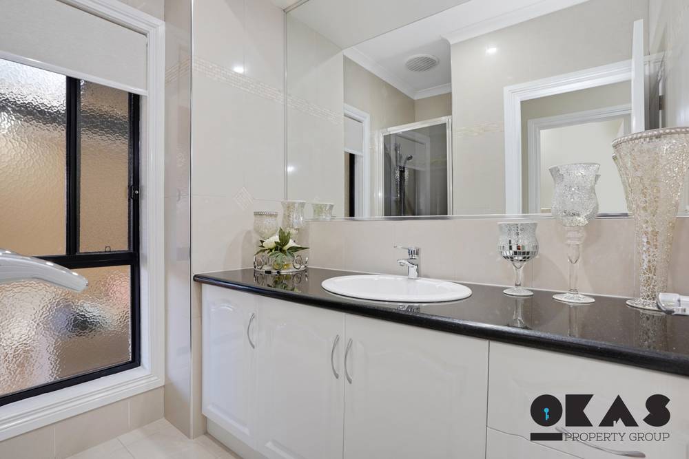 36 Brookglen Boulevard, CAIRNLEA, VIC 3023