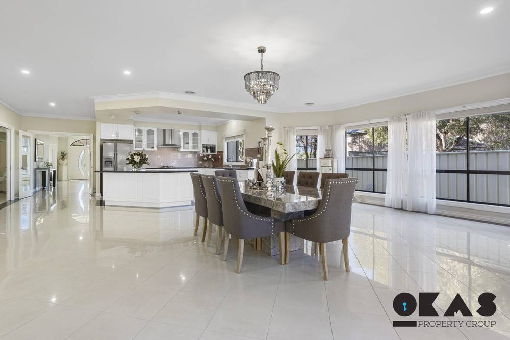 36 Brookglen Boulevard, CAIRNLEA, VIC 3023