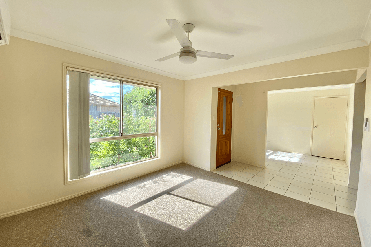 24 Brittany Crescent, Raceview, QLD 4305