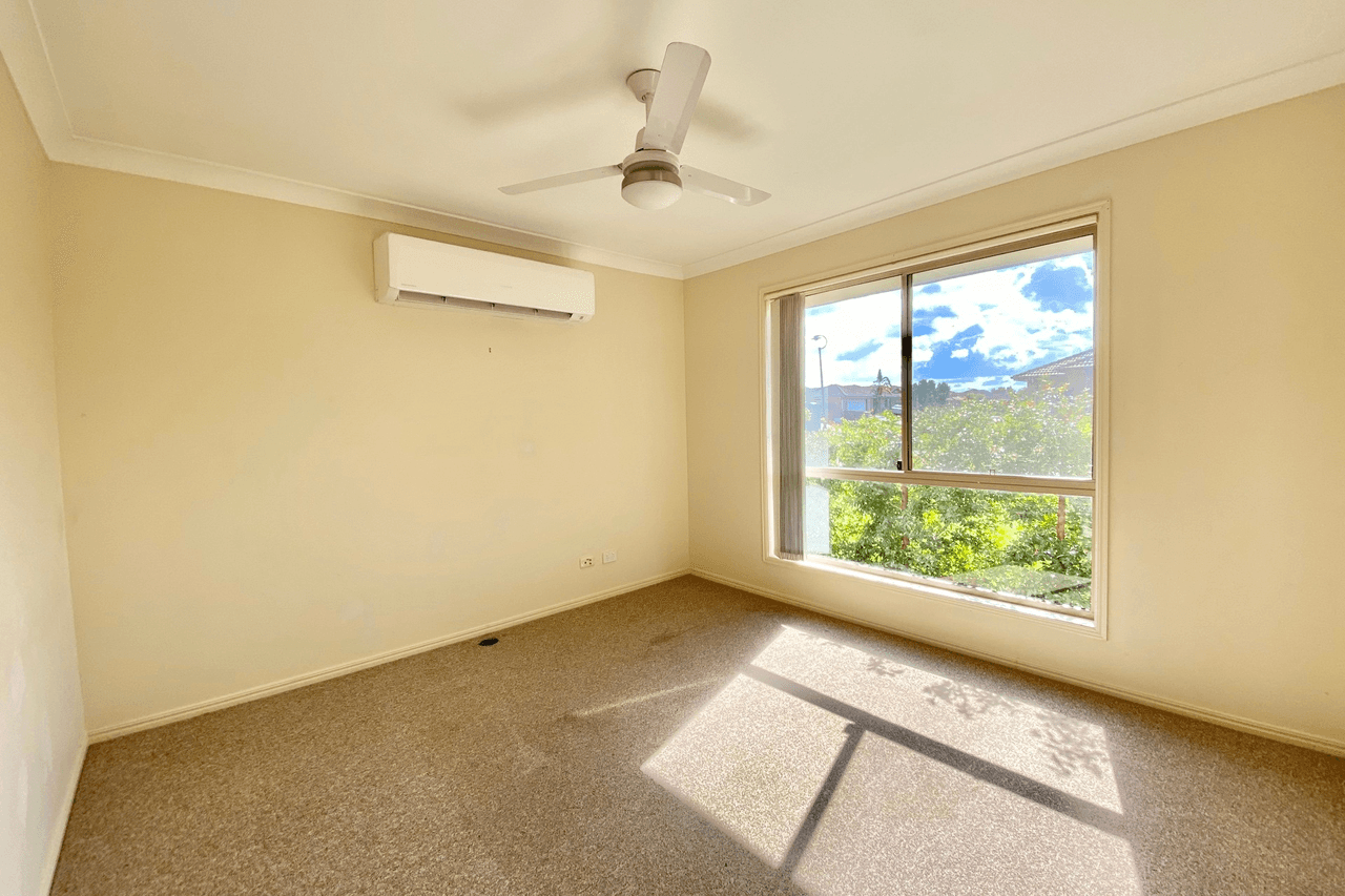 24 Brittany Crescent, Raceview, QLD 4305