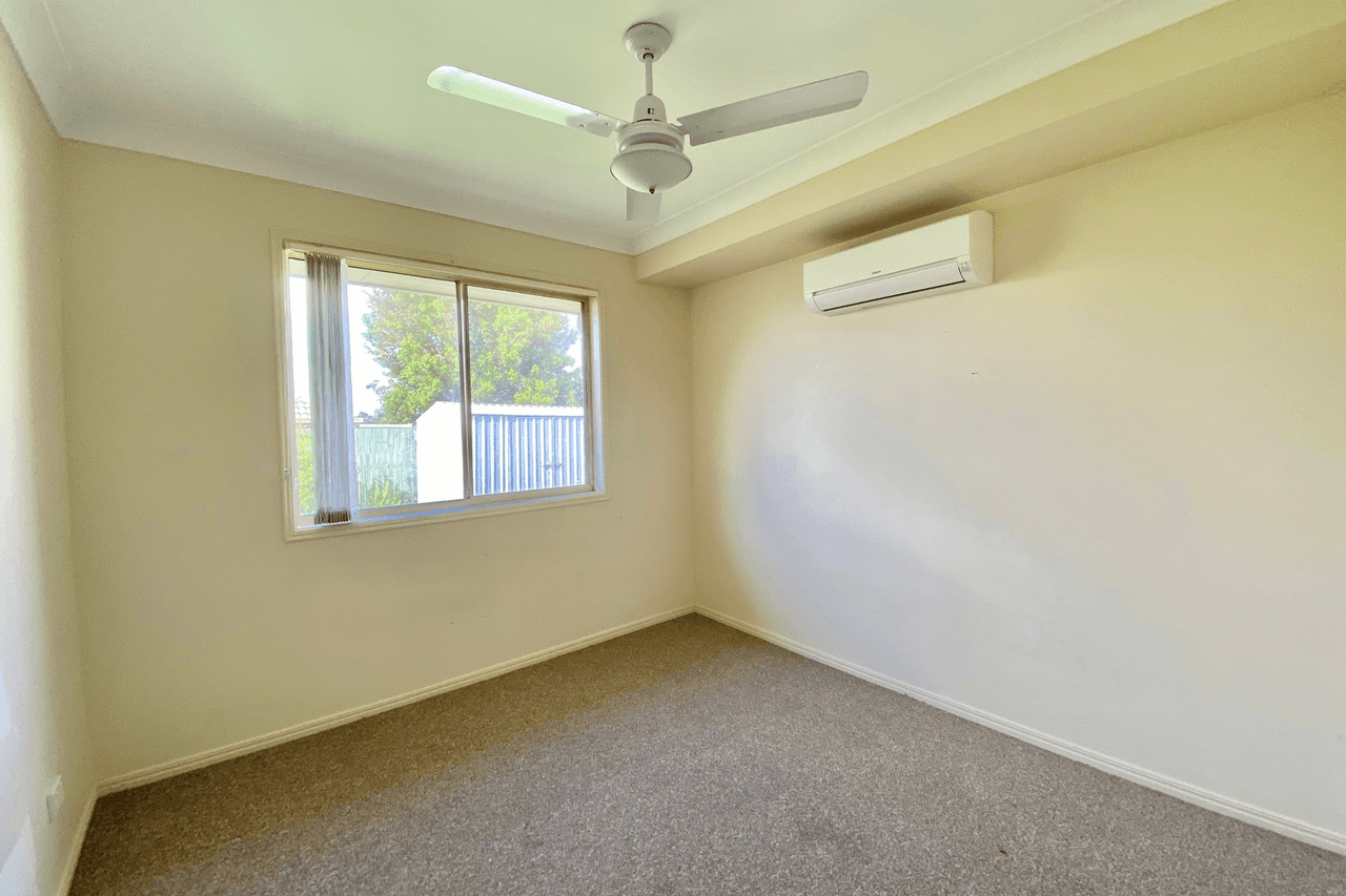 24 Brittany Crescent, Raceview, QLD 4305