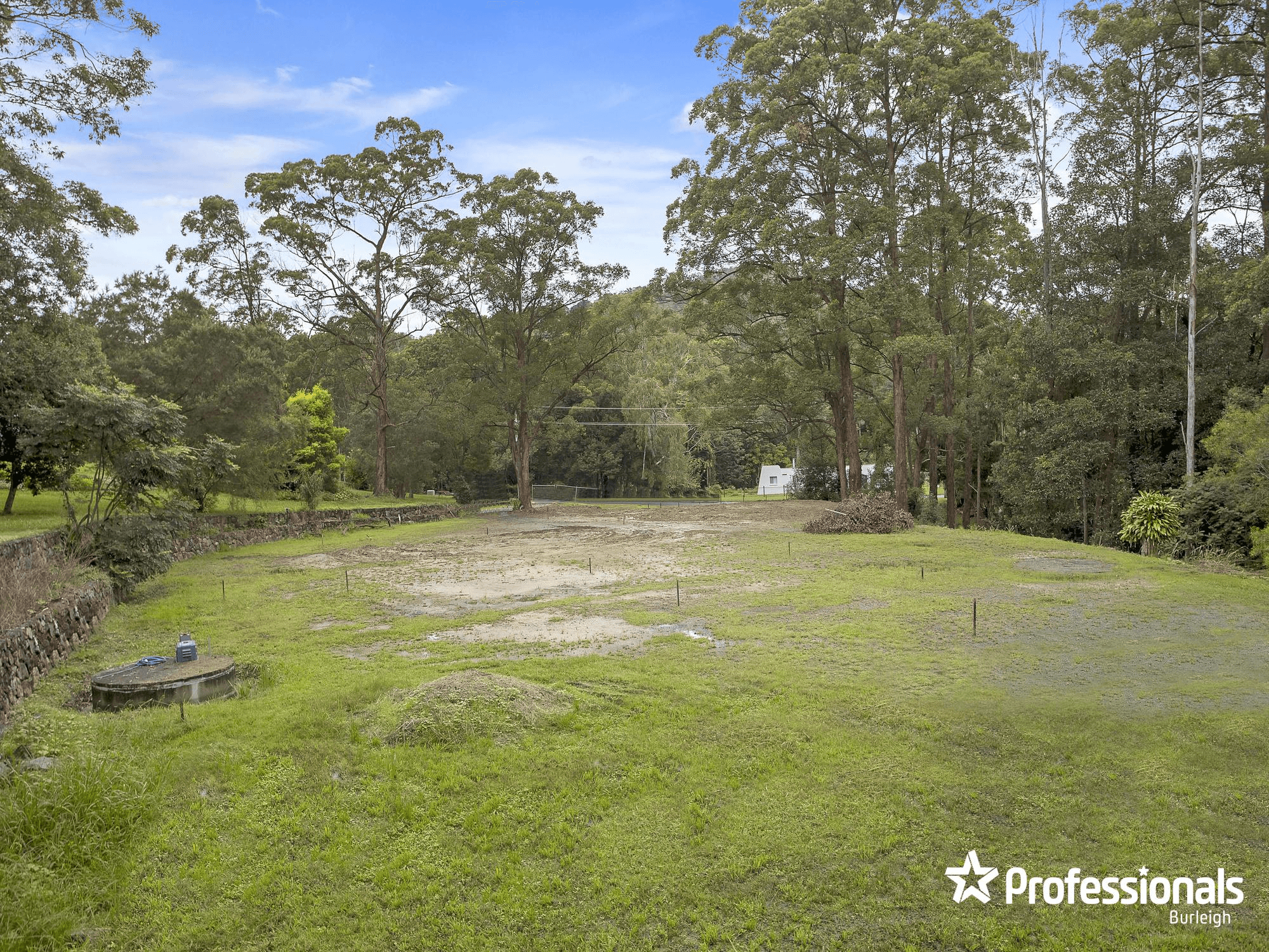 33 Monday Drive, TALLEBUDGERA VALLEY, QLD 4228