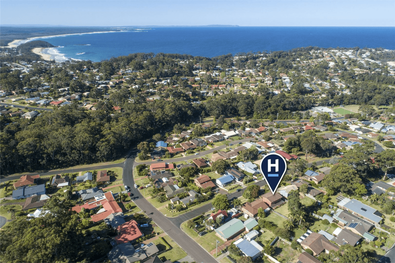 43 Treetops Crescent, Mollymook Beach, NSW 2539