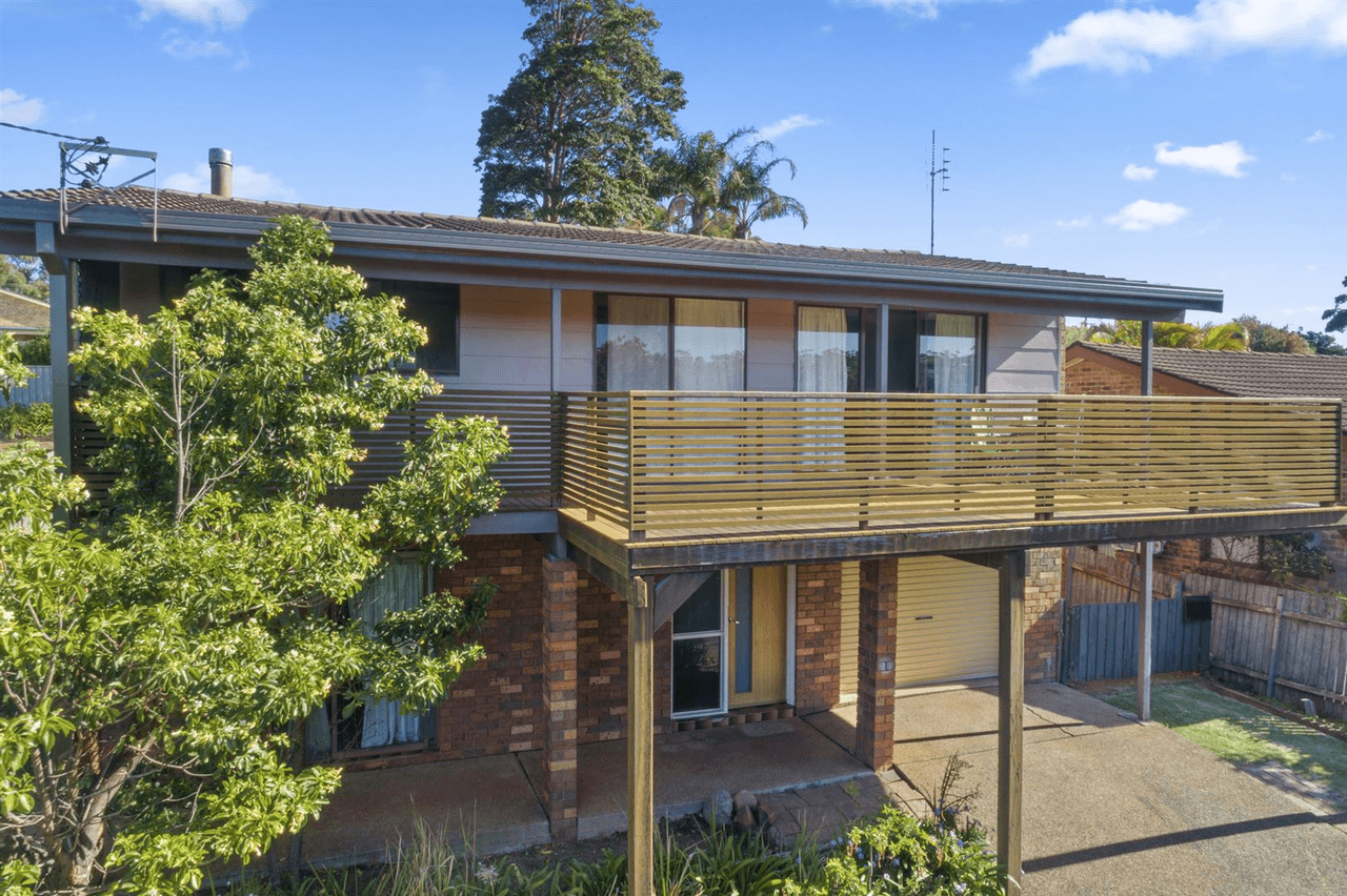 43 Treetops Crescent, Mollymook Beach, NSW 2539