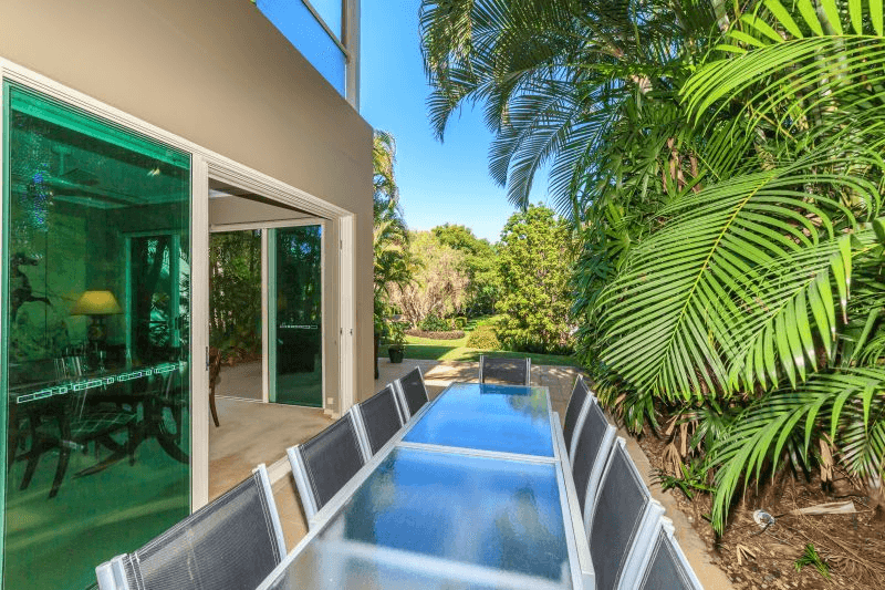 1 Ross Street "Badon Village" Royal Pines, BENOWA, QLD 4217