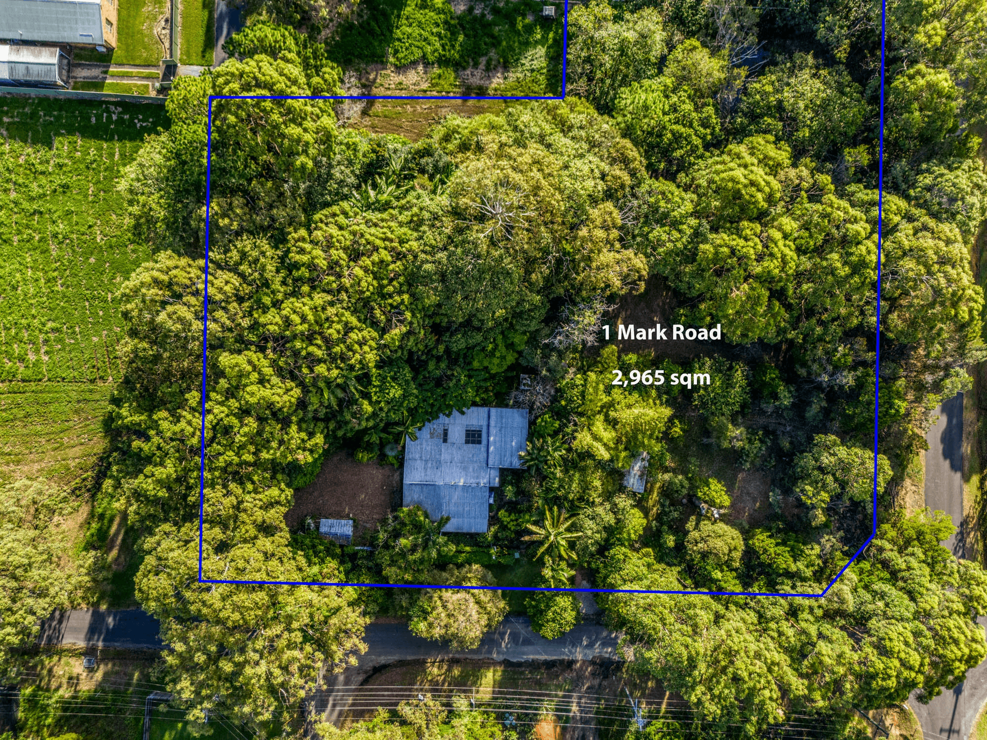 1 Mark Road, RUSSELL ISLAND, QLD 4184