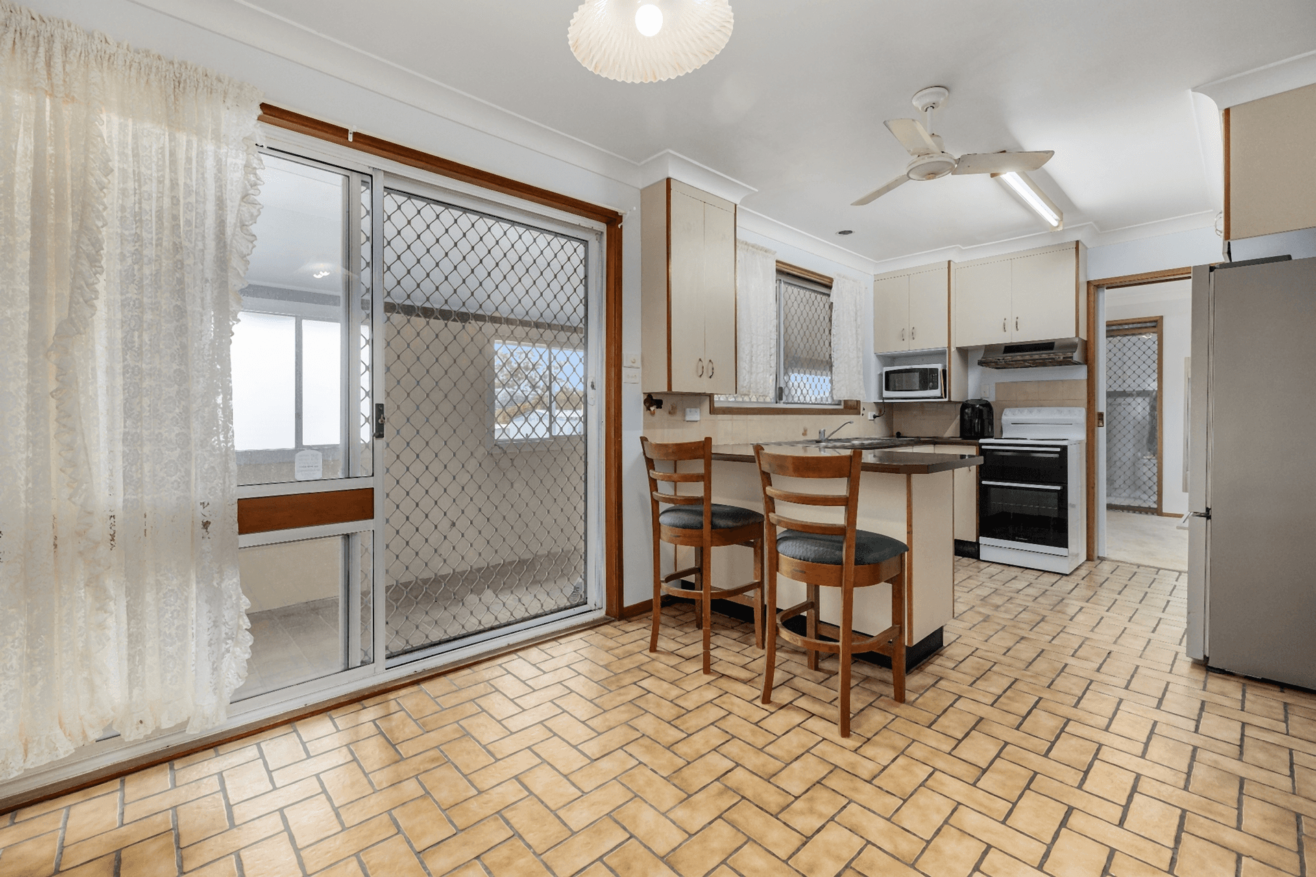 12 Kidman Avenue, West Kempsey, NSW 2440