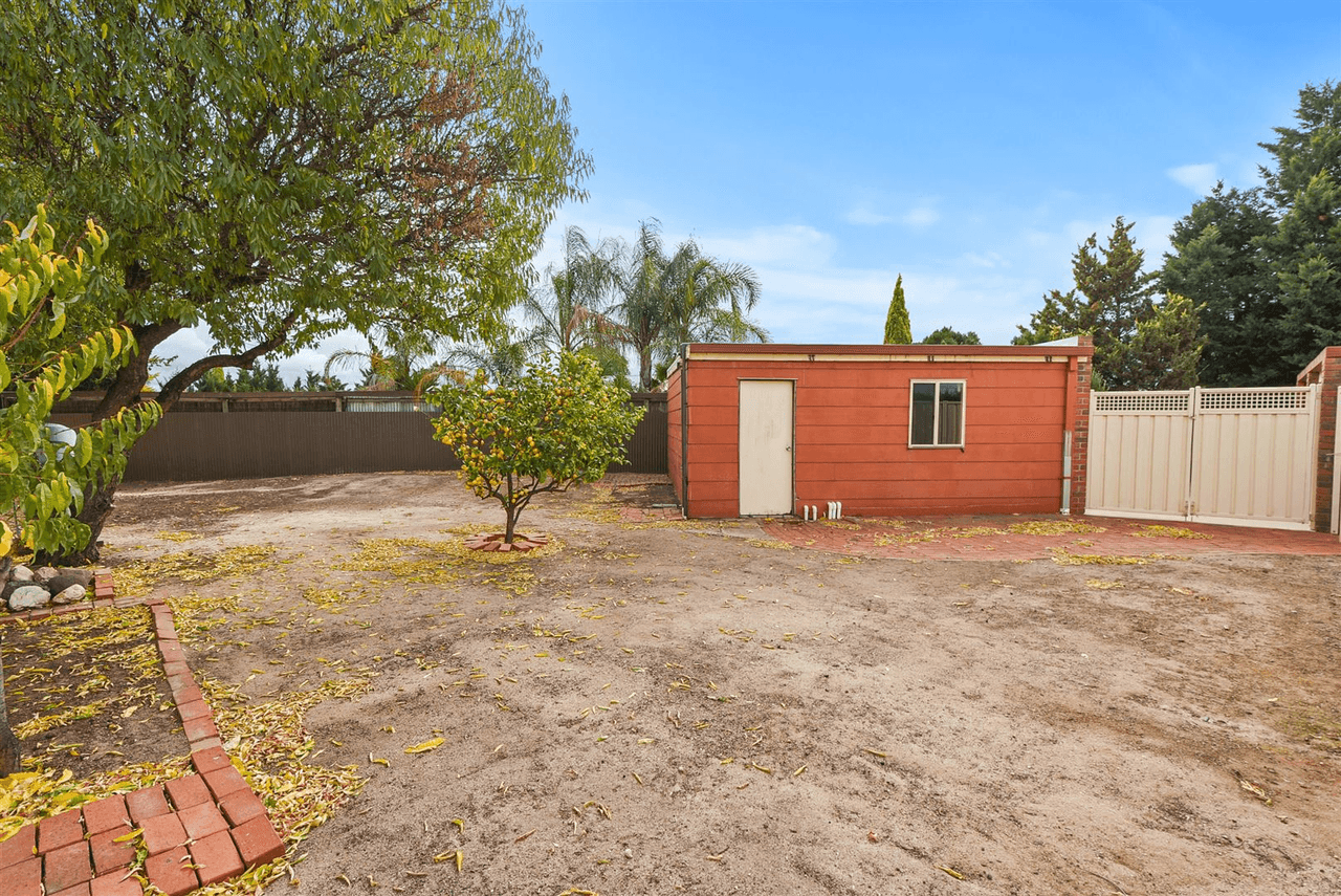 2 Flintoff Close, Horsham, VIC 3400