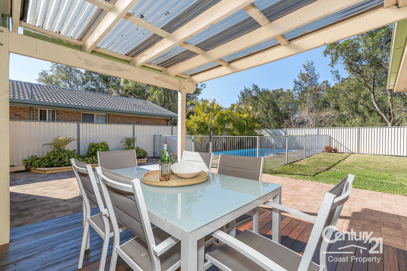 20 Sovereign Crescent, Chittaway Bay, NSW 2261