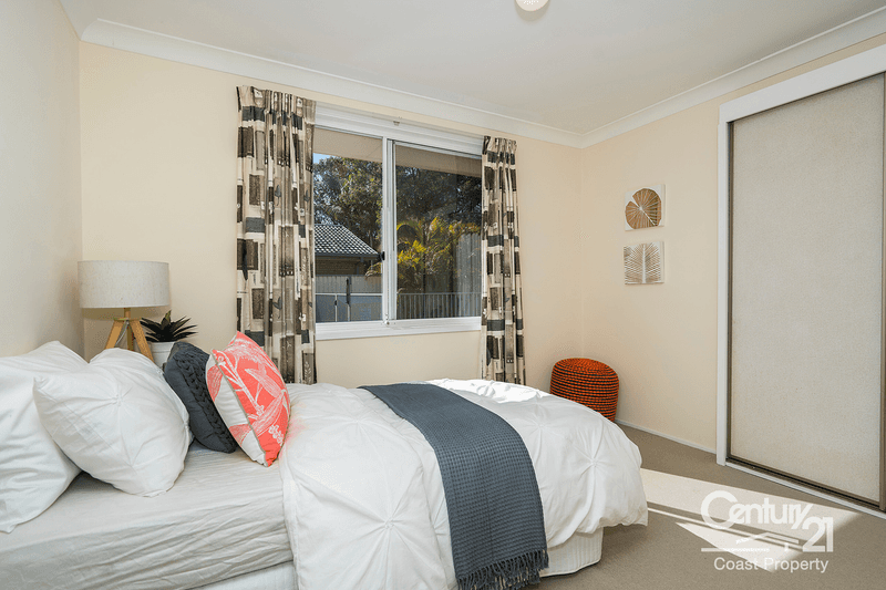 20 Sovereign Crescent, Chittaway Bay, NSW 2261