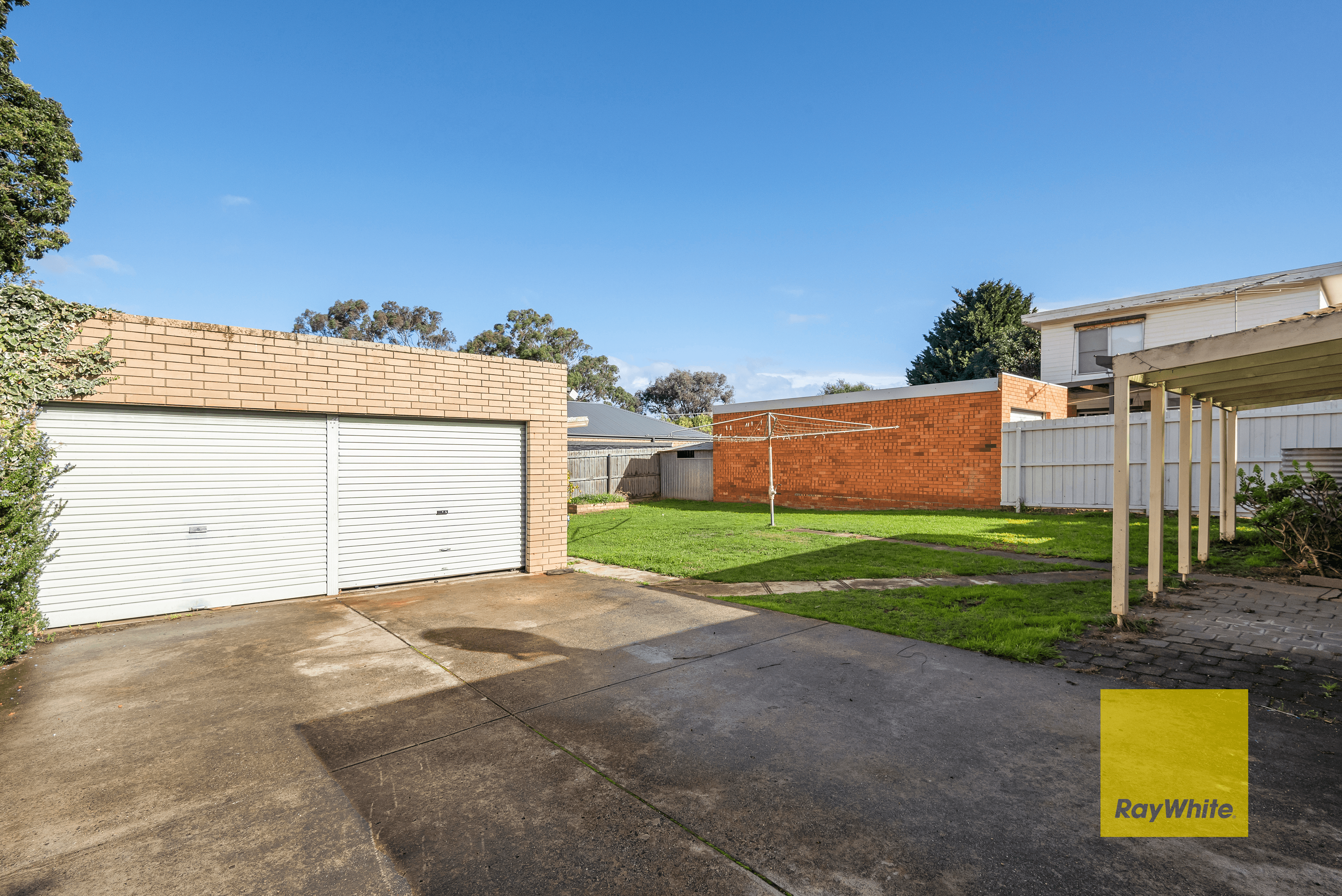 15 Karana Avenue, GROVEDALE, VIC 3216