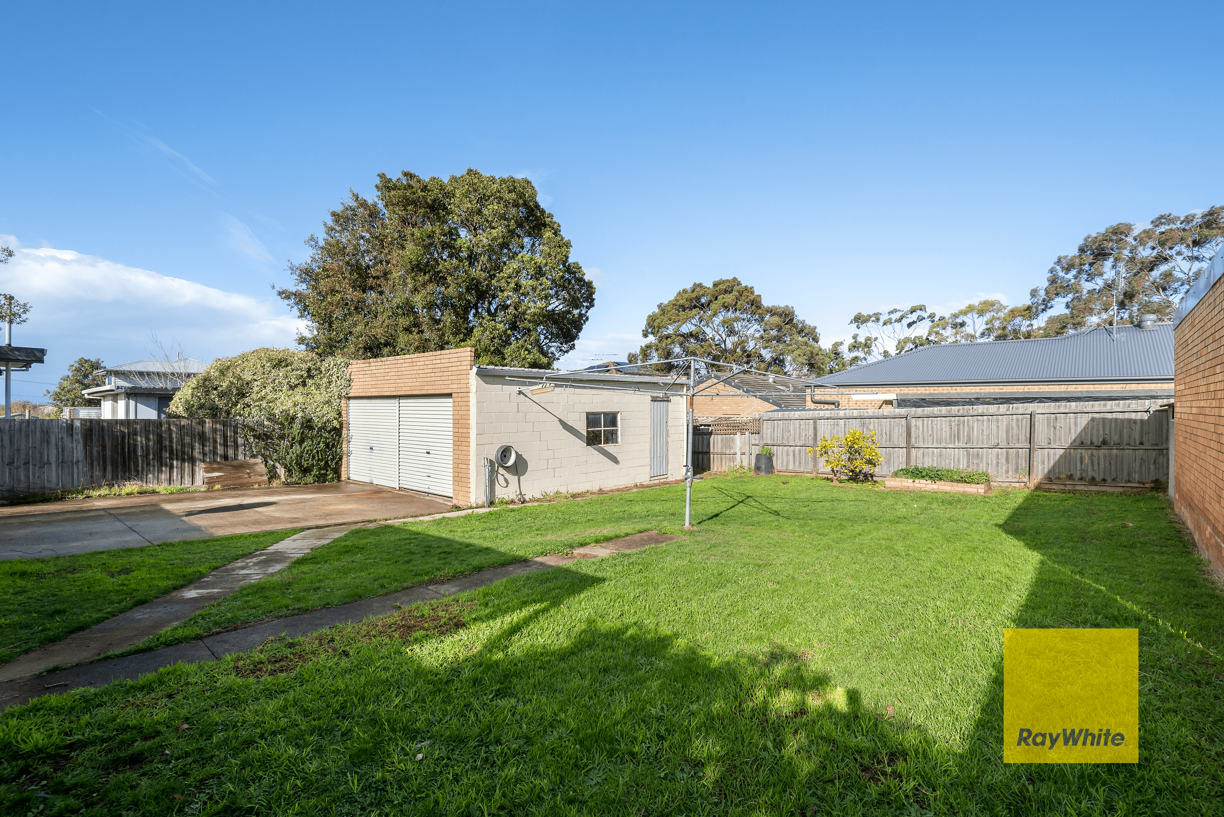 15 Karana Avenue, GROVEDALE, VIC 3216