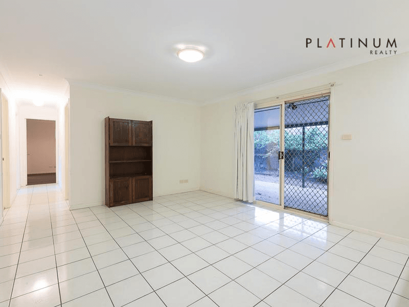 8 Cootharaba Drive, HELENSVALE, QLD 4212