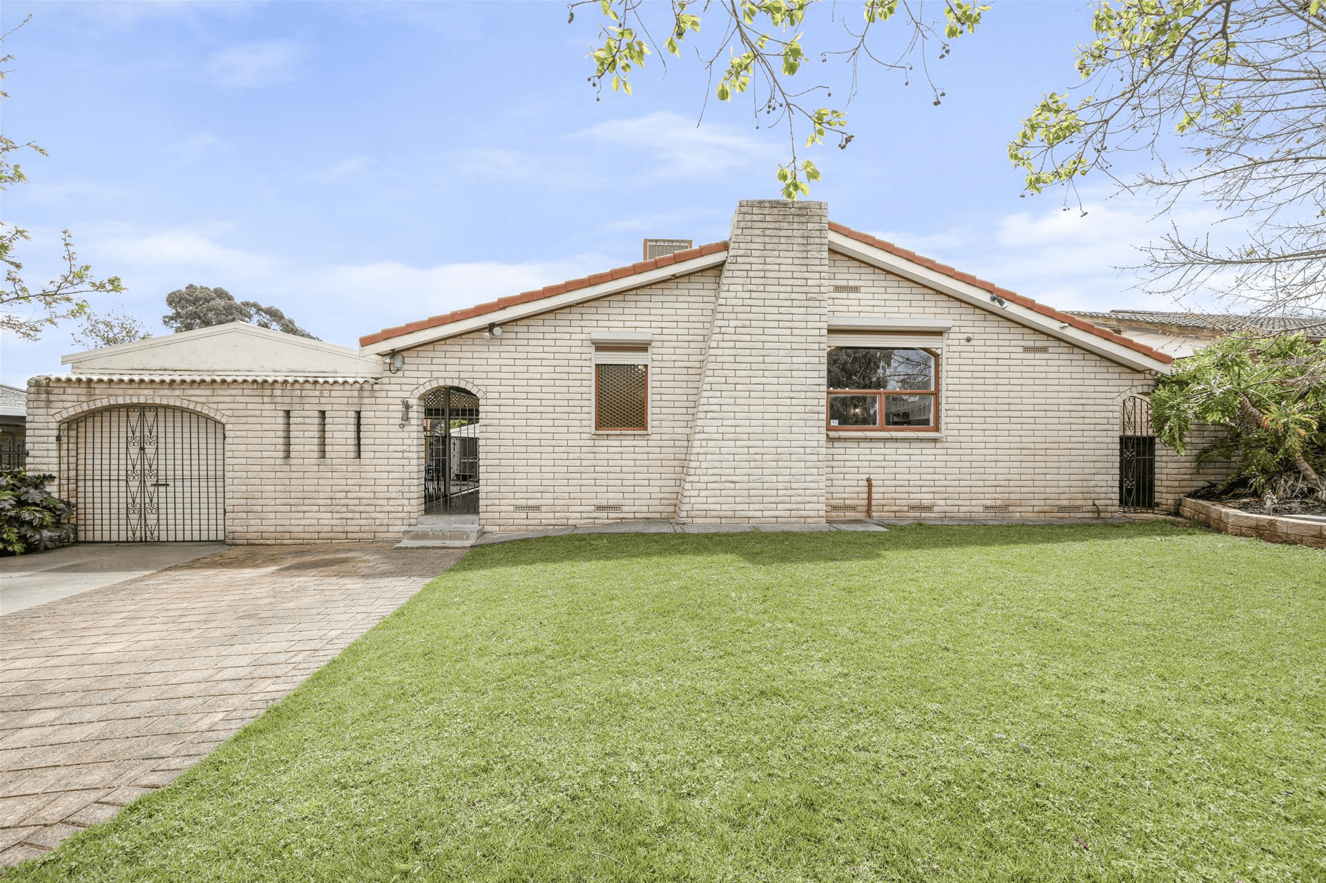 16 Brunel Drive, Modbury Heights, SA 5092