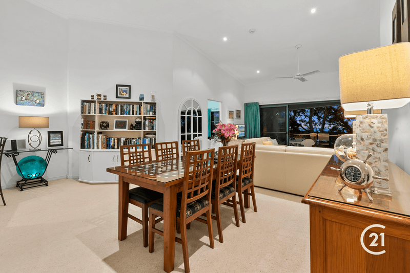 22/4 Serenity Close, Noosa Heads, QLD 4567