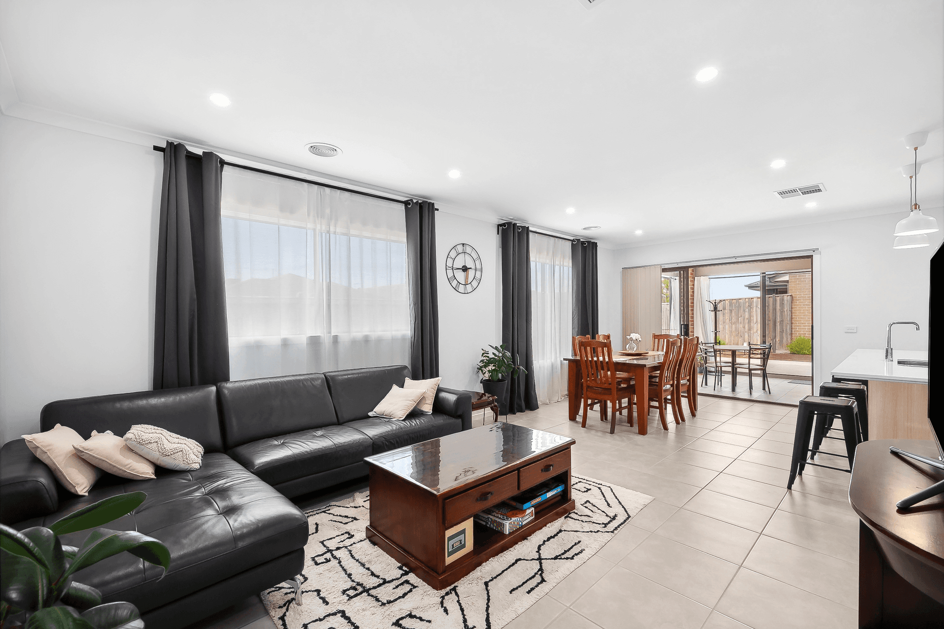 29-33 McArthur Crescent, Armstrong Creek, VIC 3217