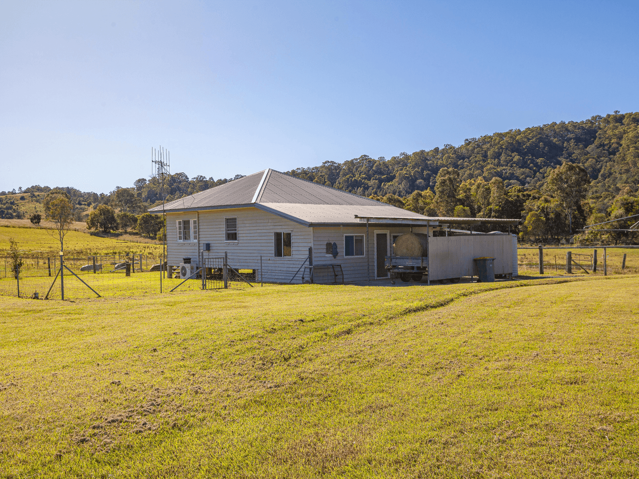 47 Sunshine Rd, Wolvi, QLD 4570