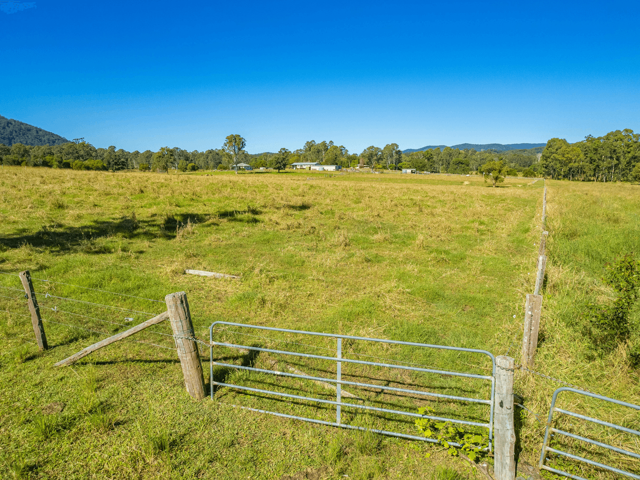 47 Sunshine Rd, Wolvi, QLD 4570