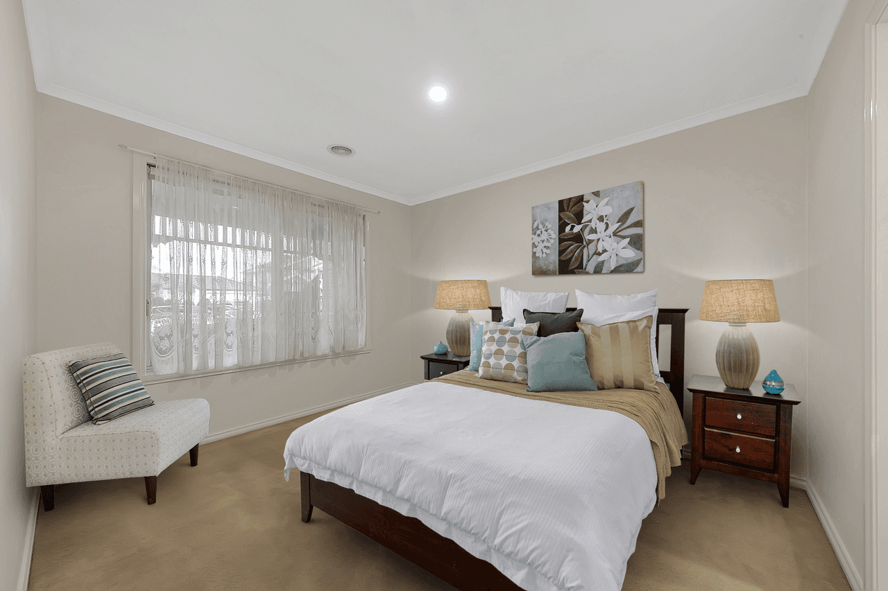 12 Salween Crescent, ROXBURGH PARK, VIC 3064