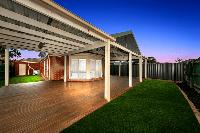 12 Salween Crescent, ROXBURGH PARK, VIC 3064