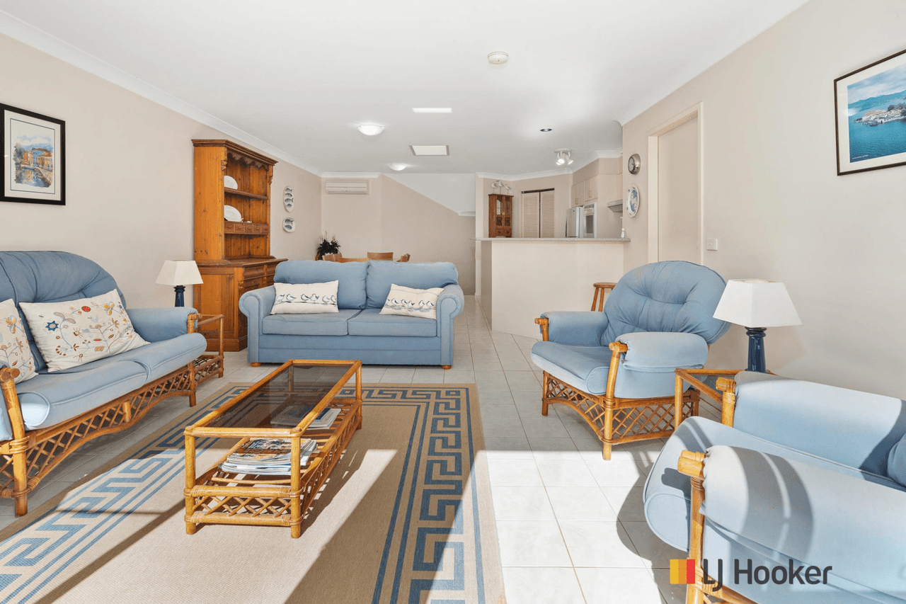 5/8 Edgewood Place, DENHAMS BEACH, NSW 2536