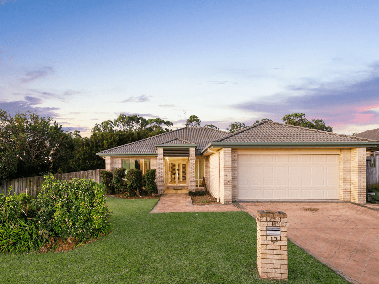 12 Isla Place, PARKINSON, QLD 4115