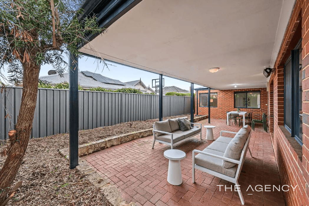 52A Smiths Avenue, Redcliffe, WA 6104