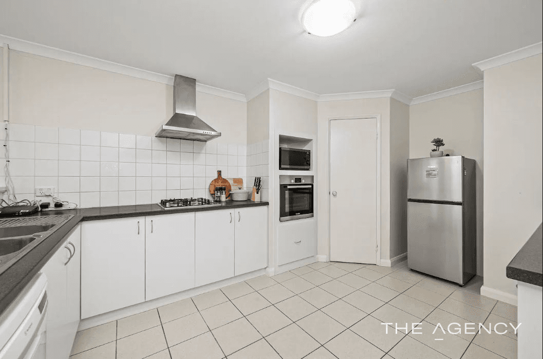 52A Smiths Avenue, Redcliffe, WA 6104