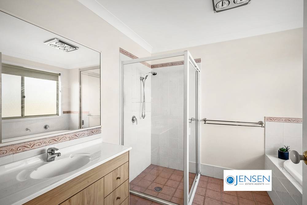 146 Brampton Drive, Beaumont Hills, NSW 2155