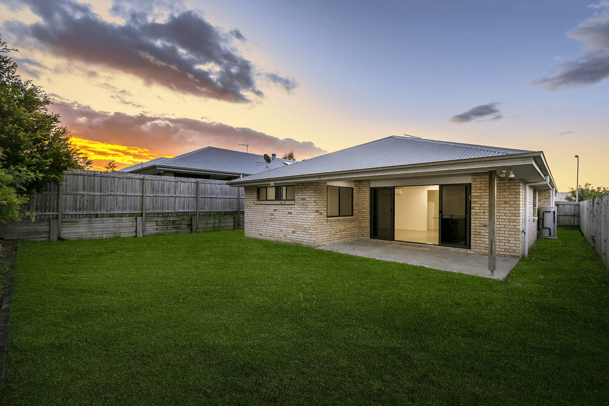 34 Percy Earl Crescent, Pimpama, QLD 4209