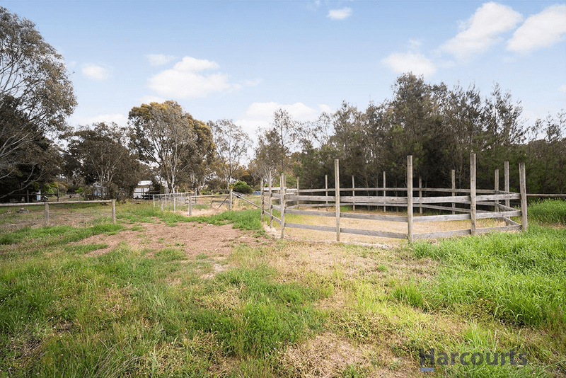 64 Fairview Road, Clunes, VIC 3370