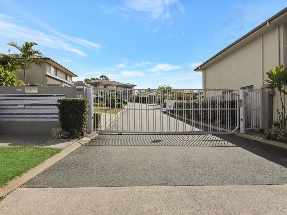 50/30 Carmarthen Circuit, Pacific Pines, qld 4211