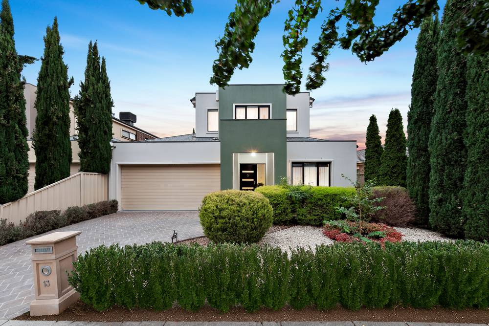 13 Pawleena Circuit, Cairnlea, VIC 3023