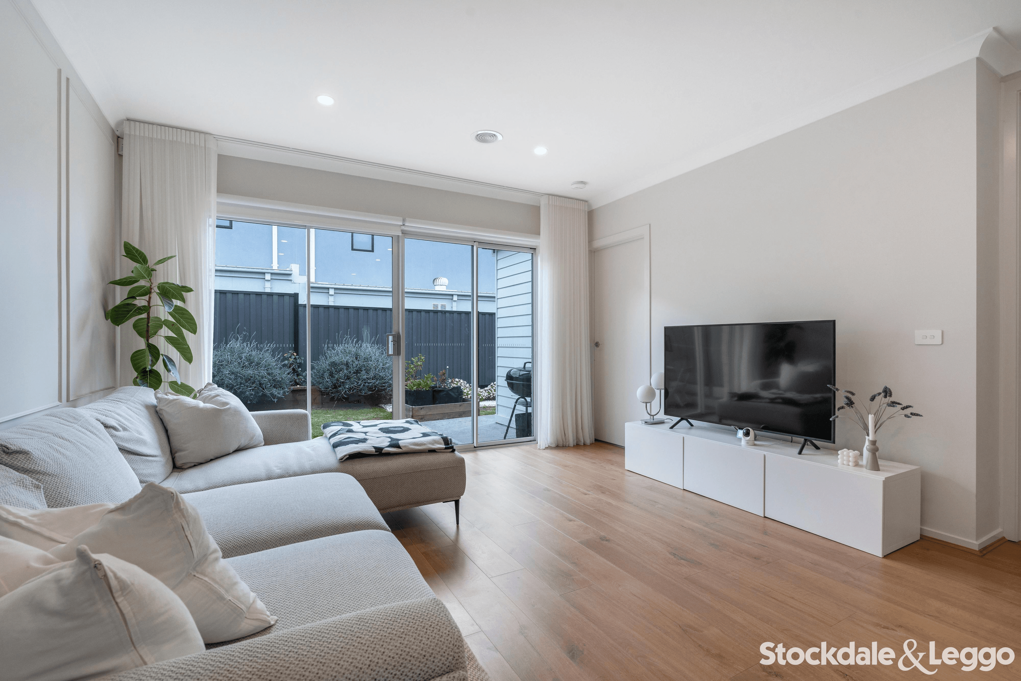 128 Juscelina Drive, CRAIGIEBURN, VIC 3064