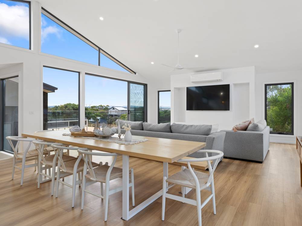 30 Ennisvale Avenue, SANDY POINT, VIC 3959