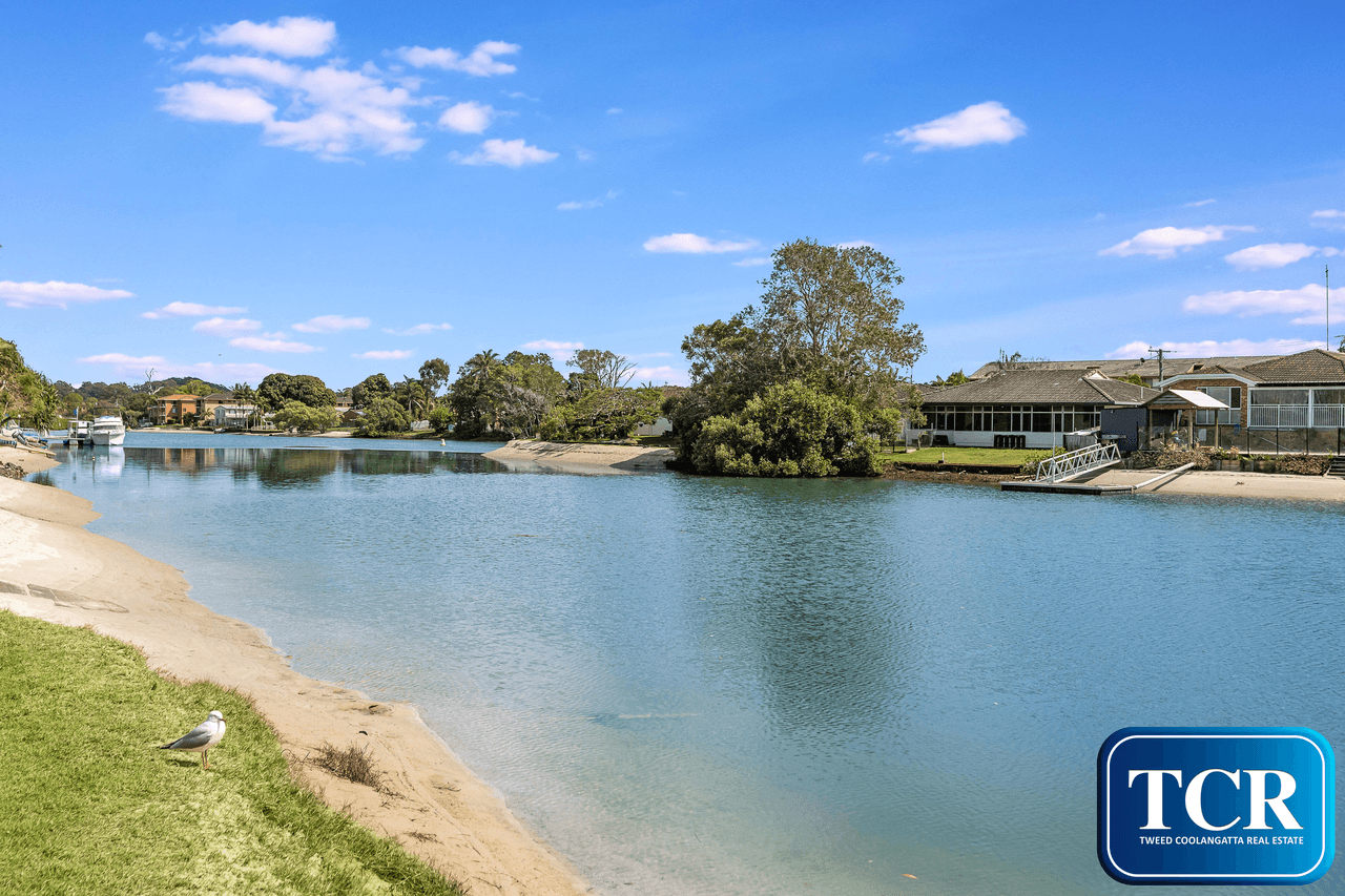 11 Wyuna Rd, TWEED HEADS WEST, NSW 2485