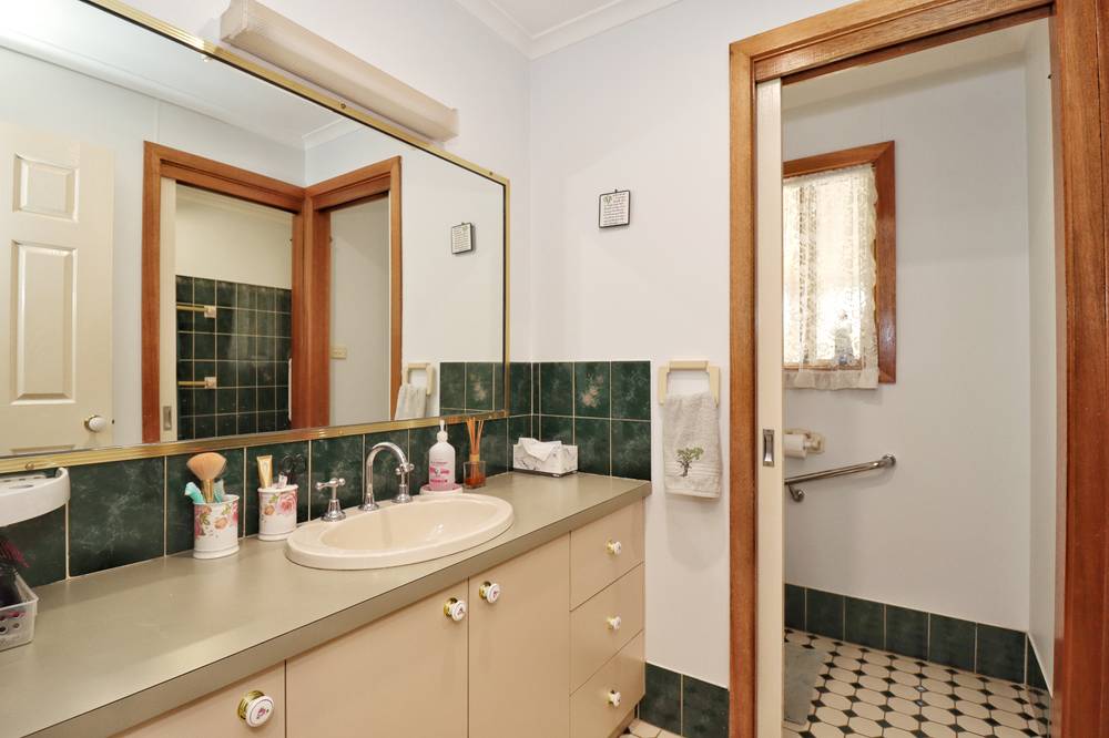 5 River Park Road, COWRA, NSW 2794