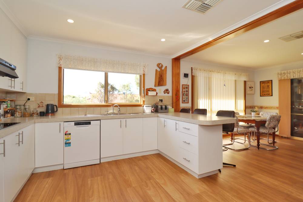 5 River Park Road, COWRA, NSW 2794