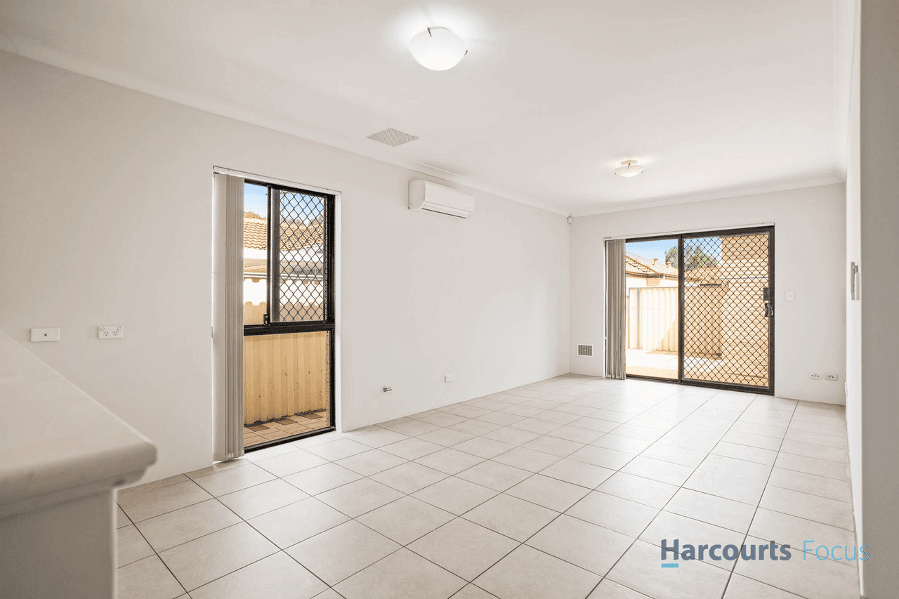 1/8 Toledo Close, CANNINGTON, WA 6107