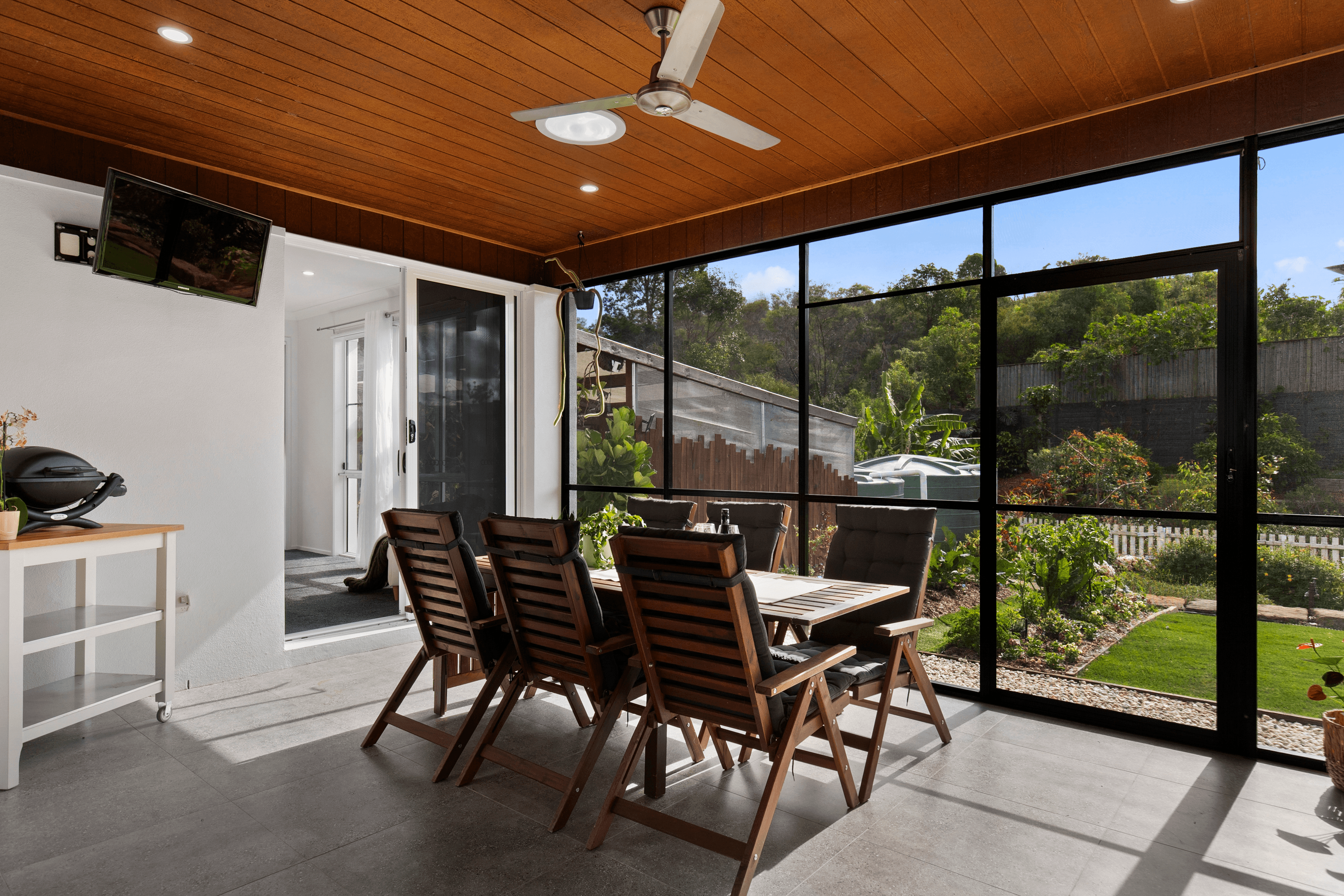 19 Jervis Street, UPPER KEDRON, QLD 4055