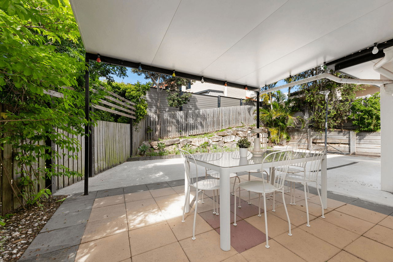 99 Silky Oak Crescent, CARINDALE, QLD 4152