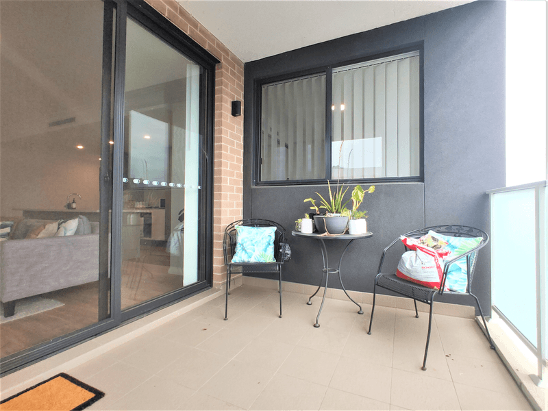 B303/9 Terry Rd, ROUSE HILL, NSW 2155