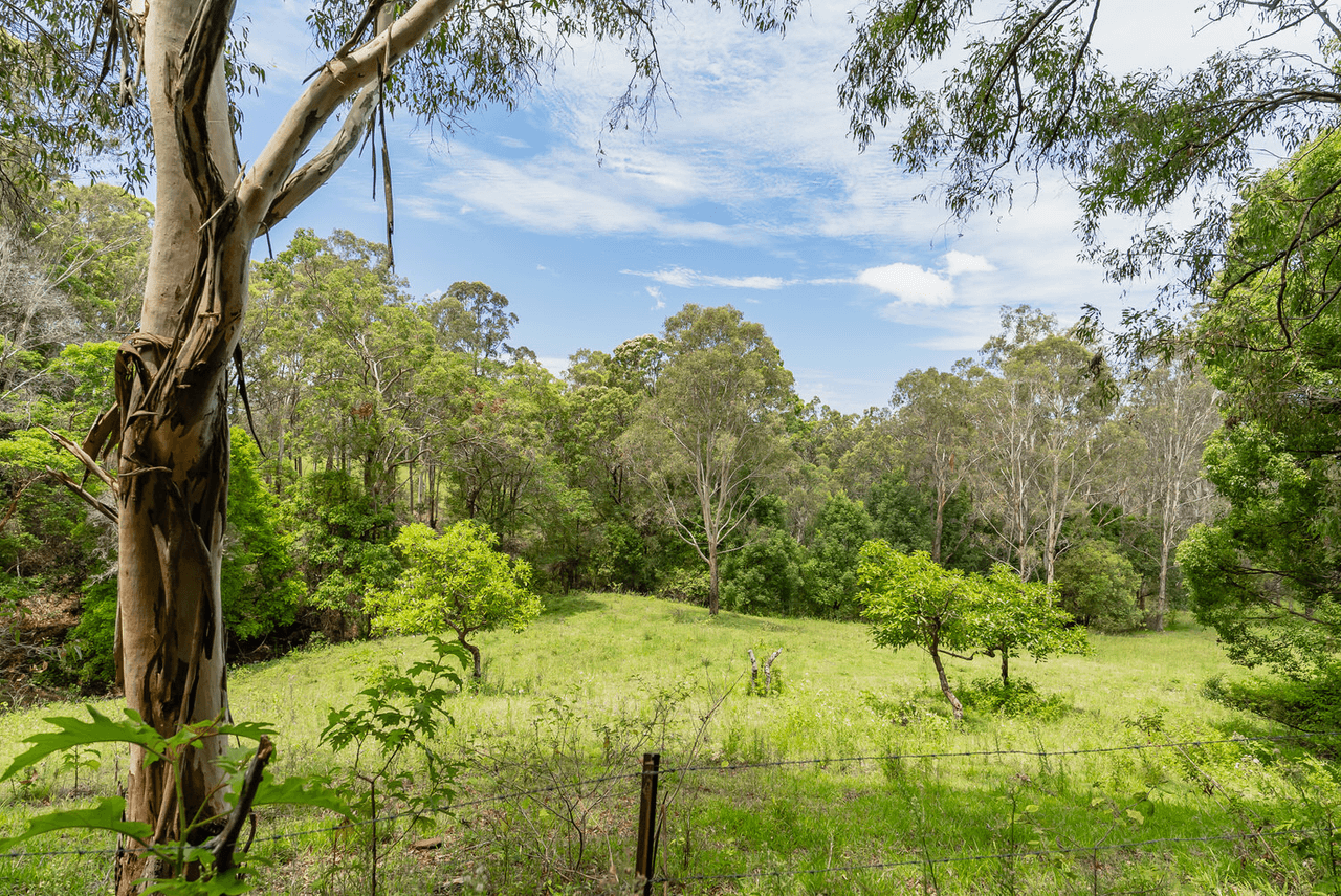 460 Hunchy Road, HUNCHY, QLD 4555