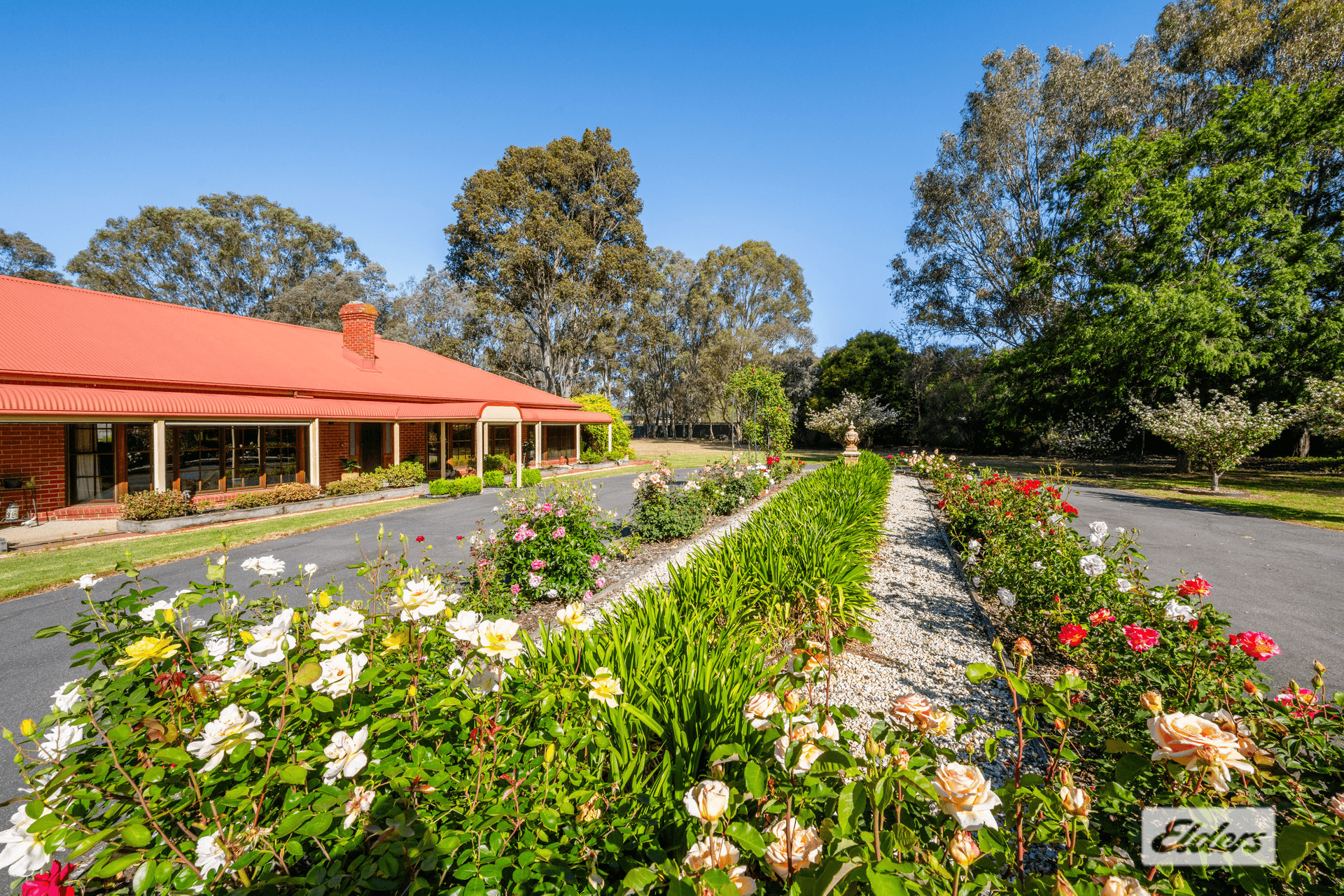 16 Bennett Road, Thurgoona, NSW 2640