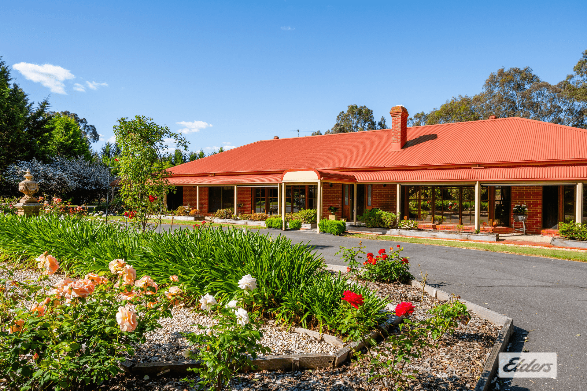 16 Bennett Road, Thurgoona, NSW 2640