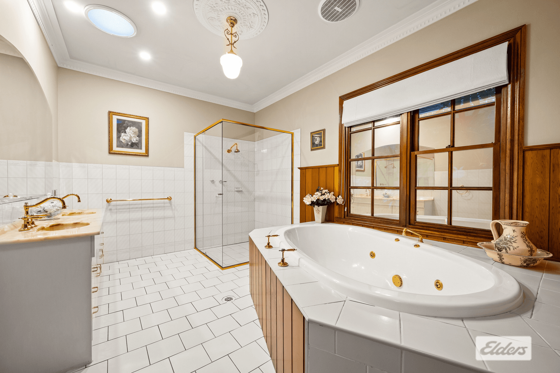 16 Bennett Road, Thurgoona, NSW 2640